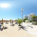 Piccolo Moderno Sulla In Centro * Lido di Jesolo