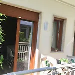 Piccolo Moderno Appartamento Sulla Spiaggia In Centro