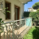 Piccolo Moderno Sulla In Centro